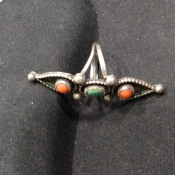 Native American Style Ring - Picture 3 of 5